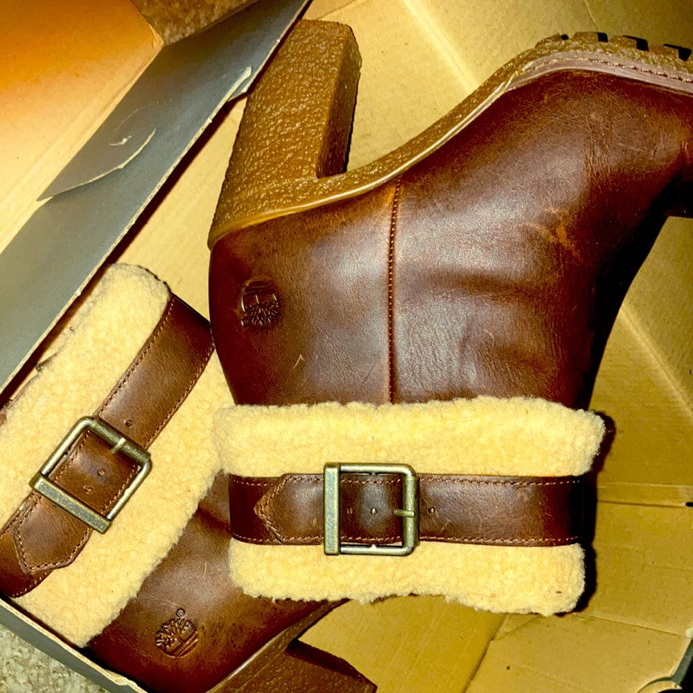 Women’s Timberland Bootstrap size 6 serious inquiries only